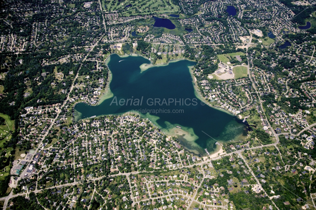 Walnut Lake in Oakland County, Michigan
